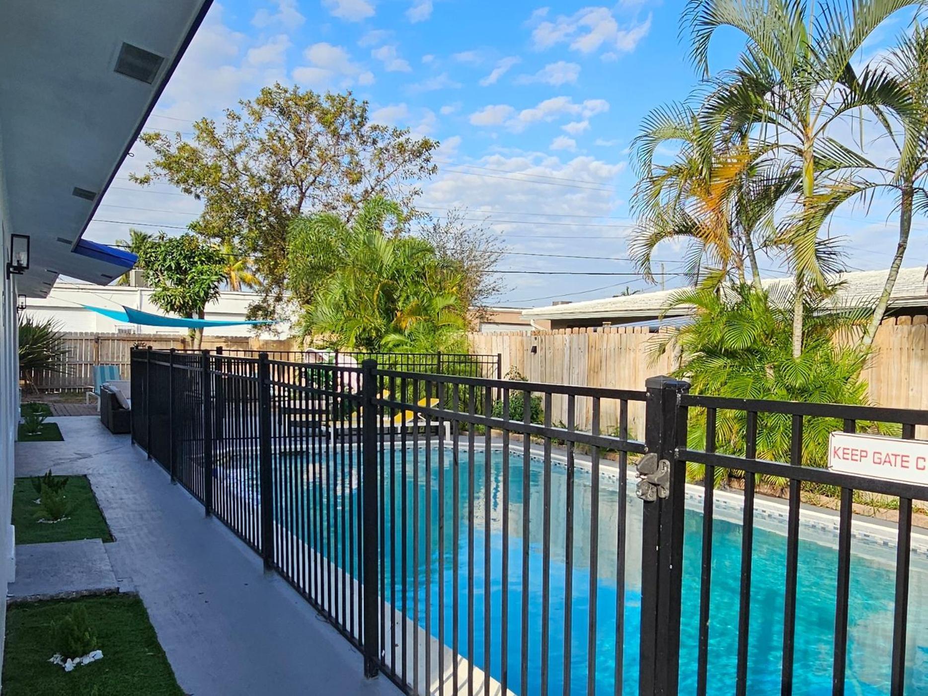 Equipped House W Pool & Patios, Near The Beaches, Prime Location- Ideal For Small Families, Coastal Haven Fort Lauderdale Eksteriør billede