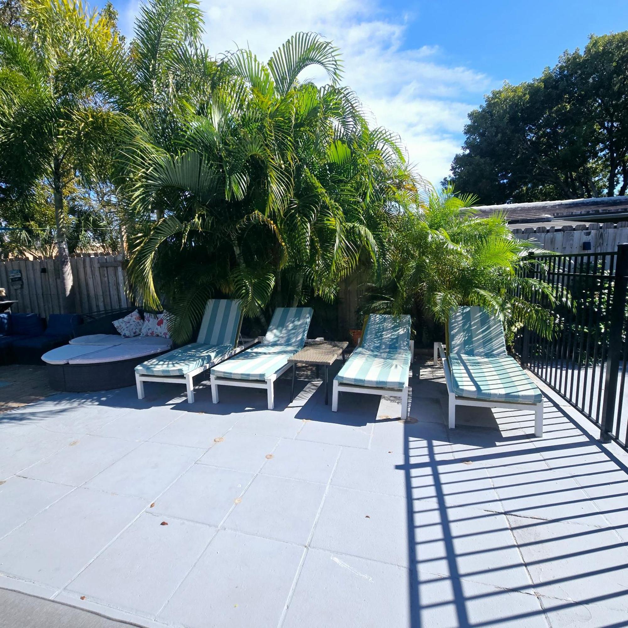 Equipped House W Pool & Patios, Near The Beaches, Prime Location- Ideal For Small Families, Coastal Haven Fort Lauderdale Eksteriør billede