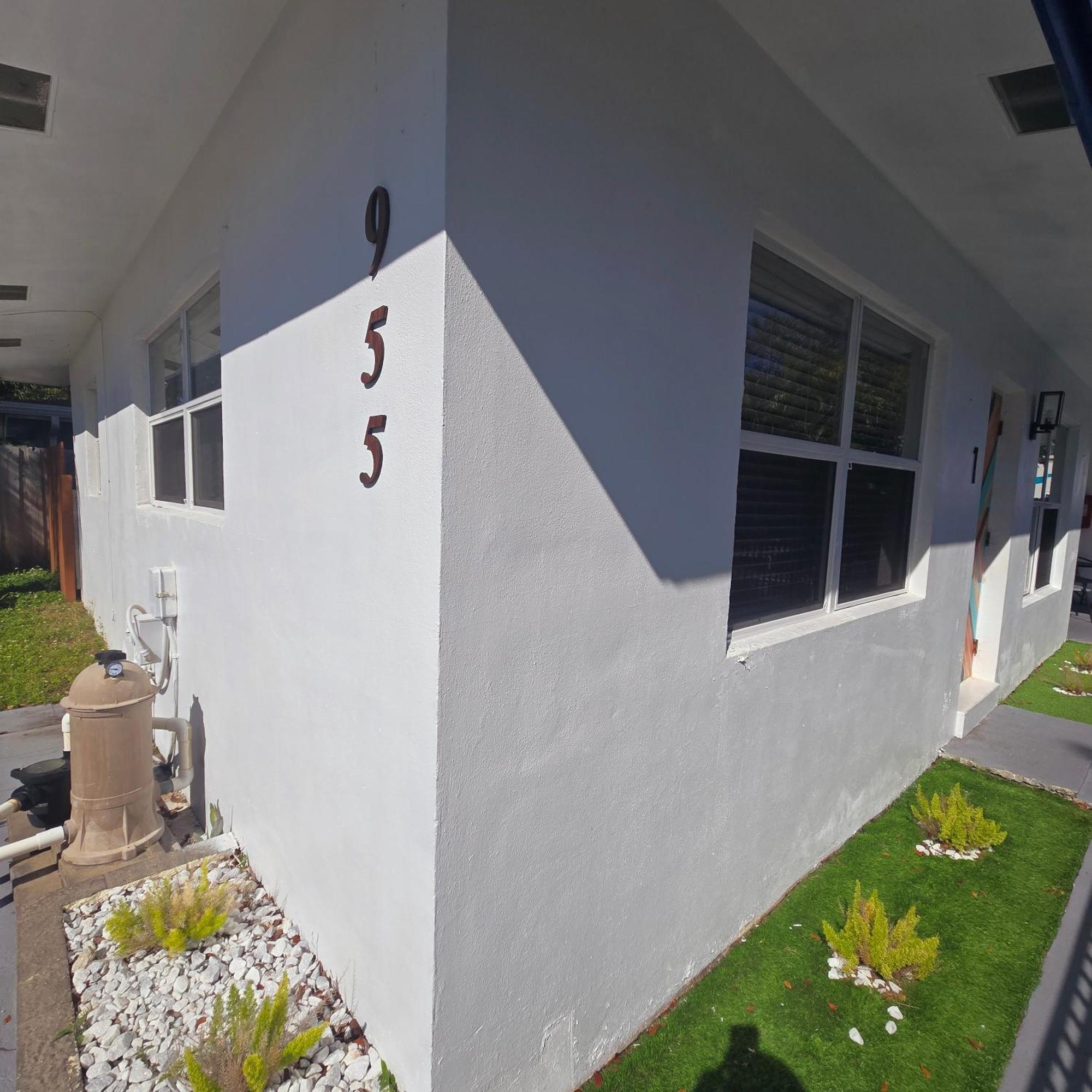 Equipped House W Pool & Patios, Near The Beaches, Prime Location- Ideal For Small Families, Coastal Haven Fort Lauderdale Eksteriør billede