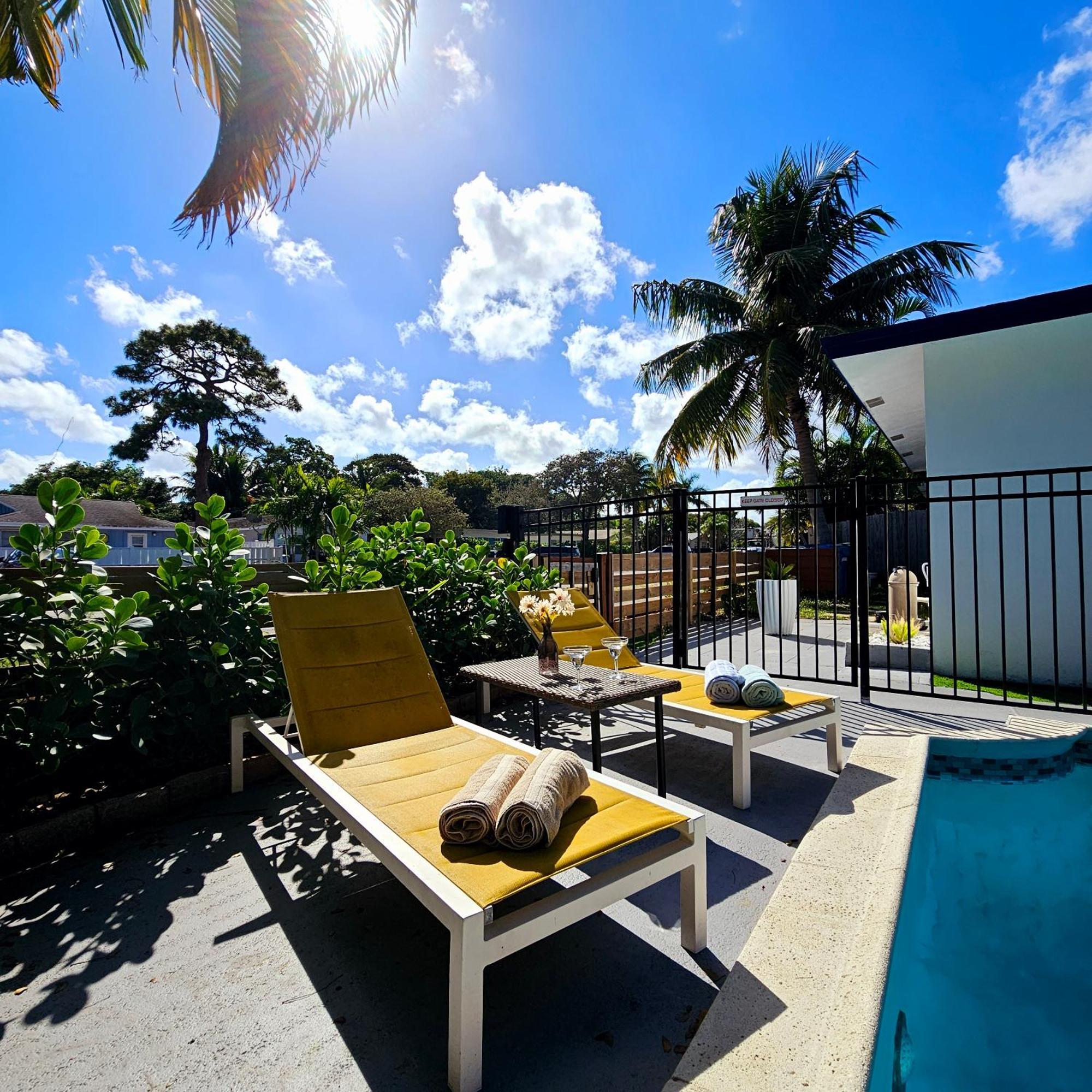Equipped House W Pool & Patios, Near The Beaches, Prime Location- Ideal For Small Families, Coastal Haven Fort Lauderdale Eksteriør billede